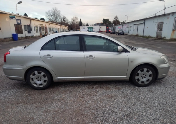 Toyota Avensis cena 14000 przebieg: 207171, rok produkcji 2003 z Warszawa małe 92